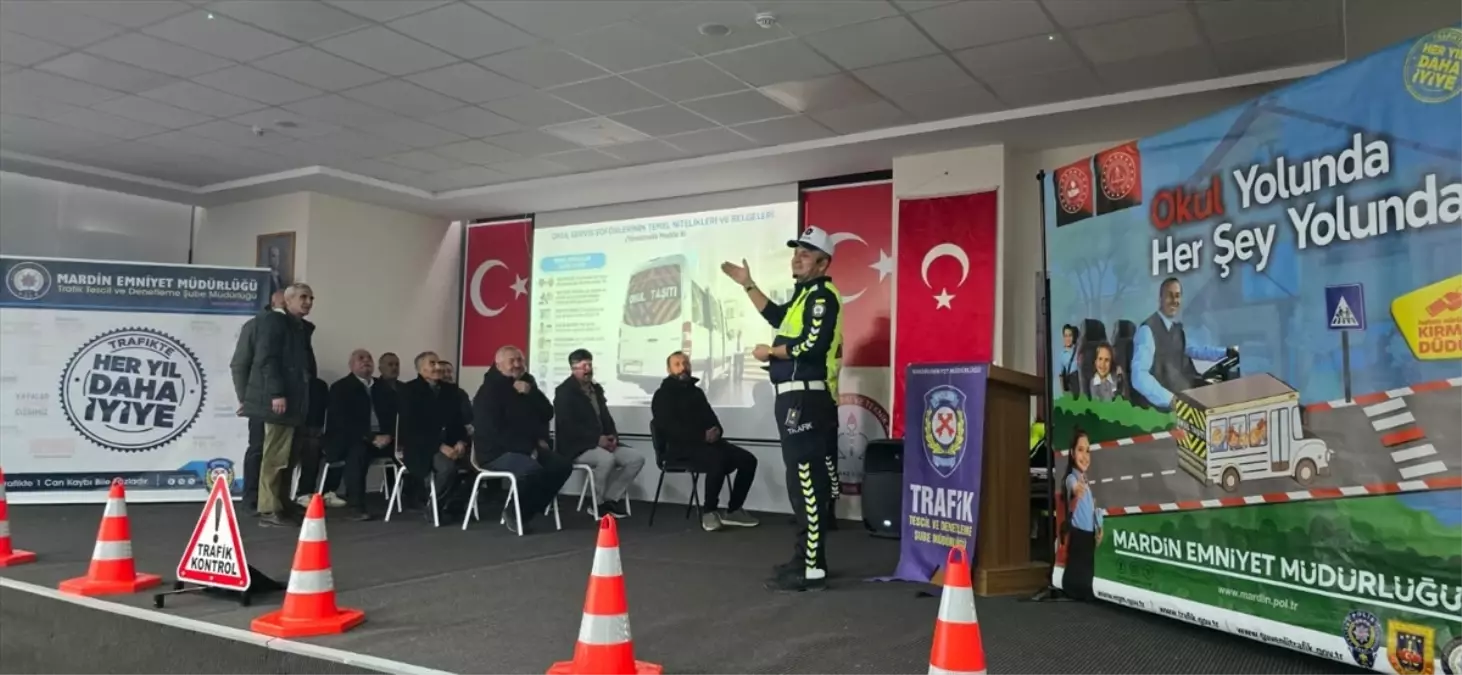 Mardin\'de Servis Sürücülerine Güvenlik Eğitimi