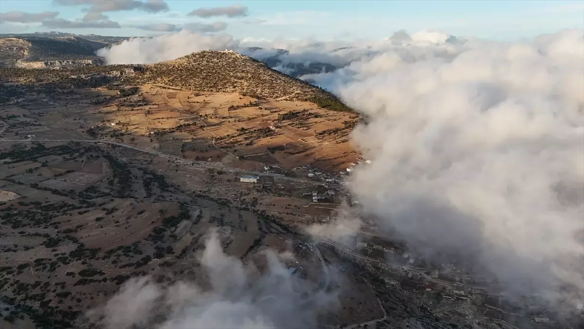 Mersin\'de Yoğun Sis Güzel Manzaralar Oluşturdu