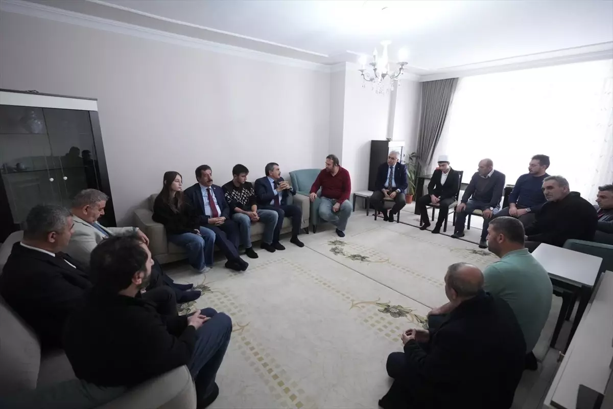 Bakan Tekin\'den Taziye ve İnceleme