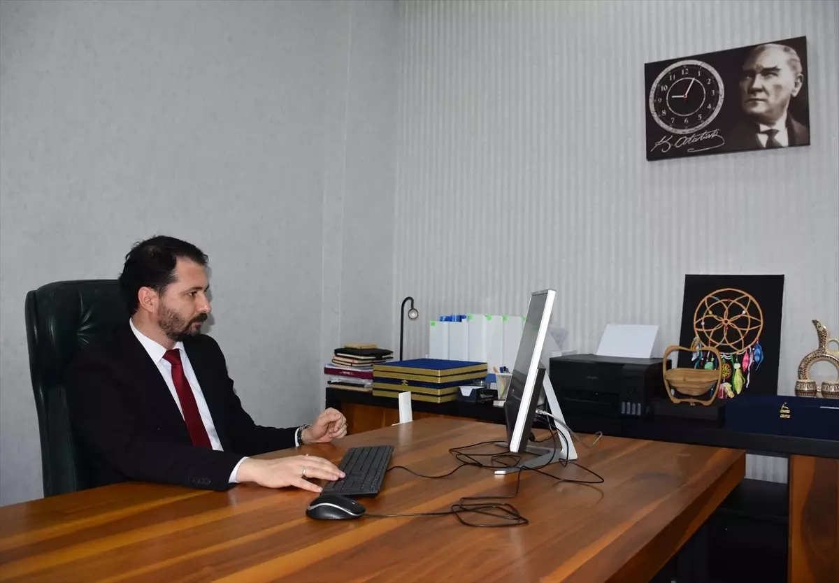 MÜSİAD Başkanı Oylamaya Katıldı