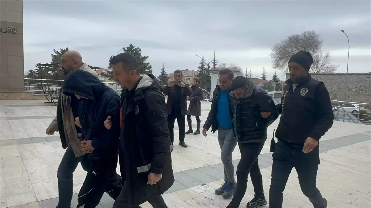 Emekli Doktora Dolandırıcılık Operasyonu