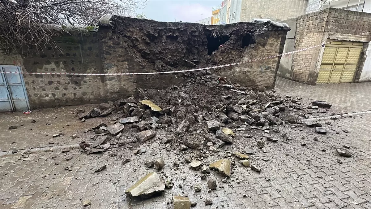 Siverek\'te Duvar Çöktü