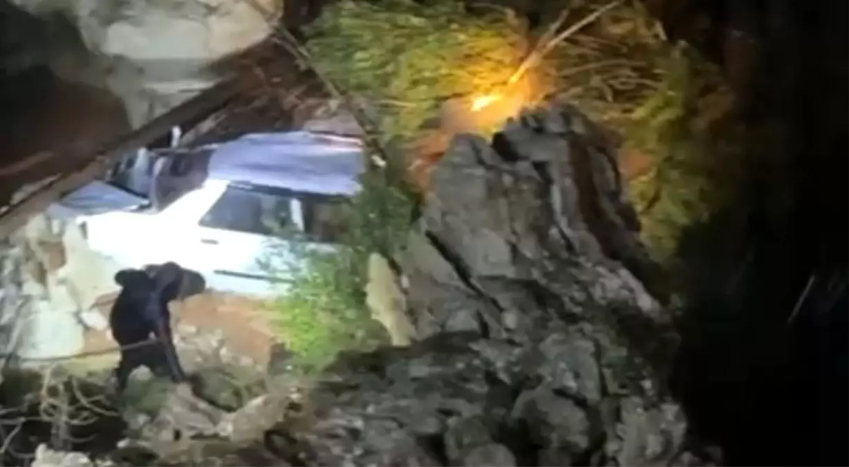 Marmaris\'te Sele Kapılan Z.Ş. İçin Arama Kurtarma Başlatıldı