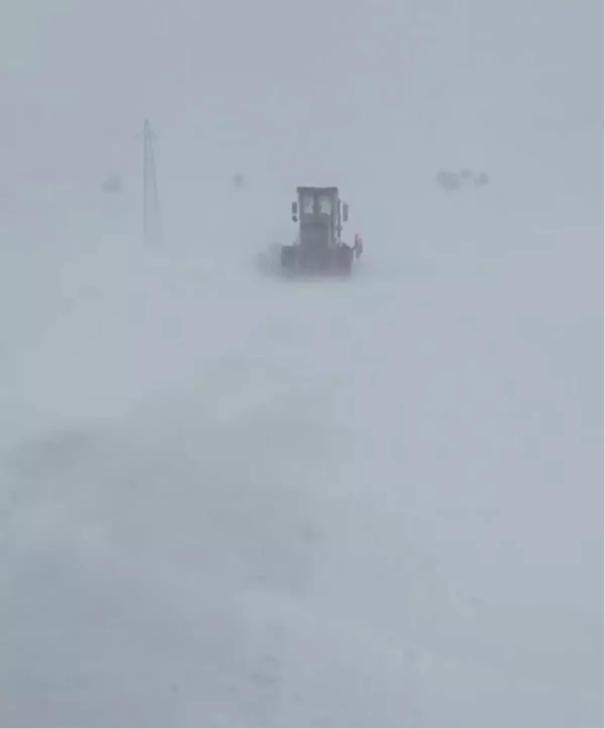 Sivas\'ta Kar Mahsur Kaldırıldı