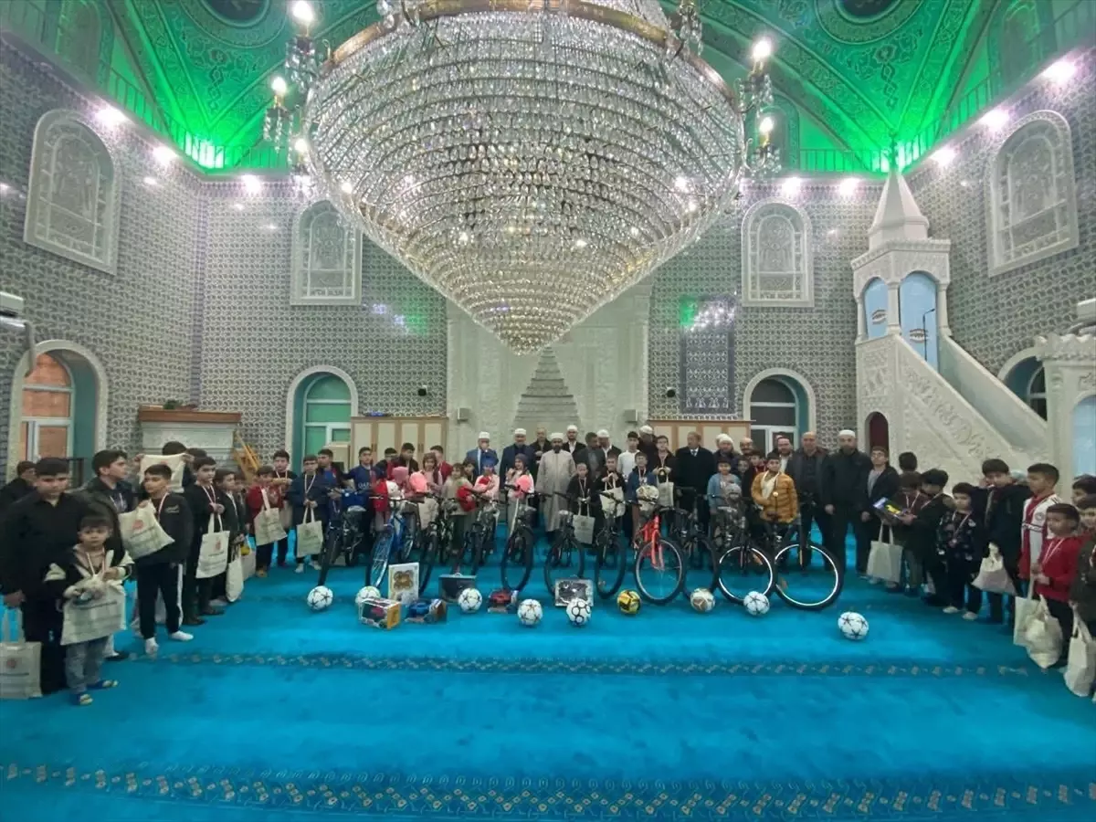 Trabzon\'da Çocuklara Ödül Töreni