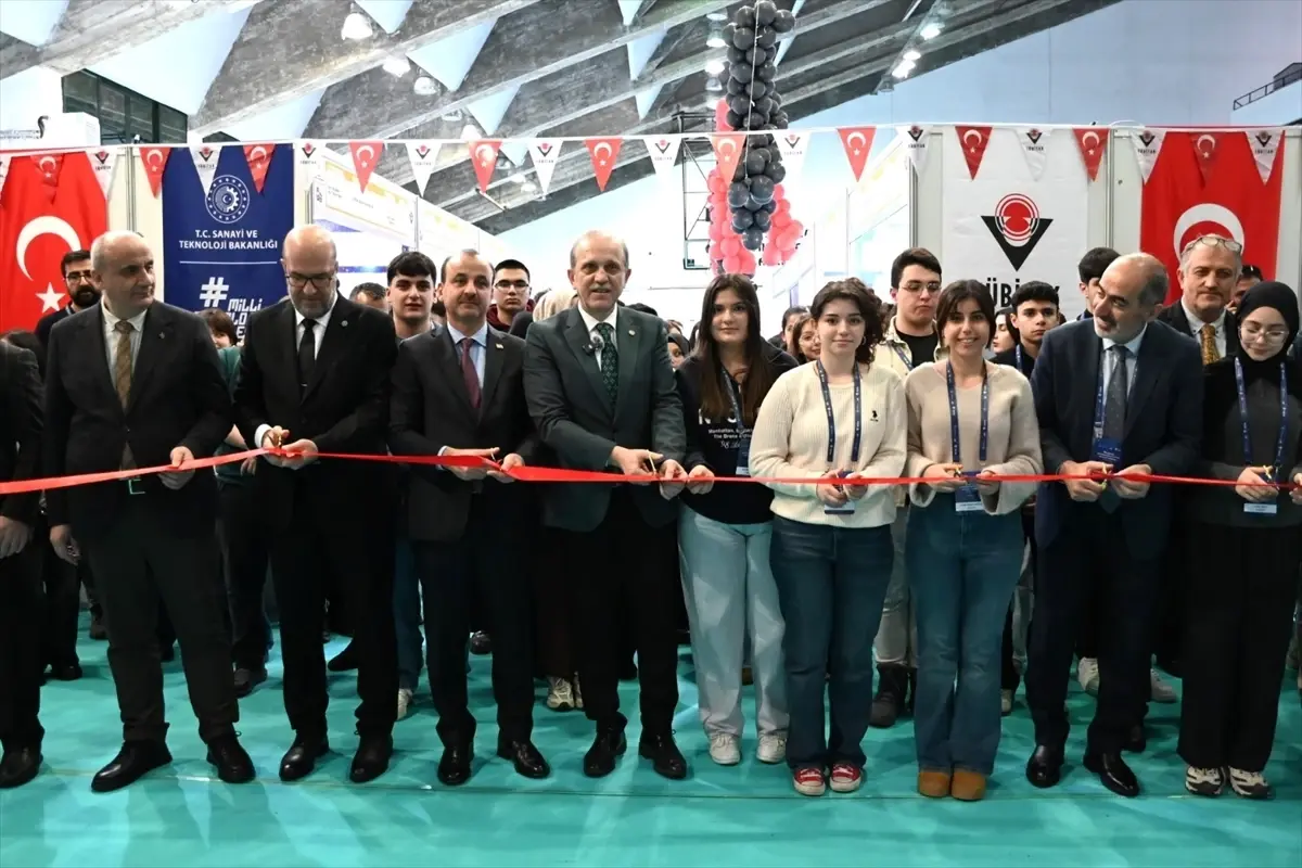 KTÜ\'de Lise Projeleri Sergisi Açıldı