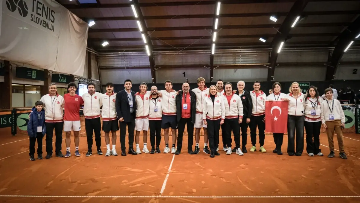 Davis Cup\'ta Türkiye 2-0 Önde