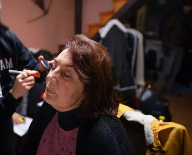 Usta oyuncu Nevin Efe hayatını kaybetti Usta oyuncu Nevin Efe hayatını kaybetti