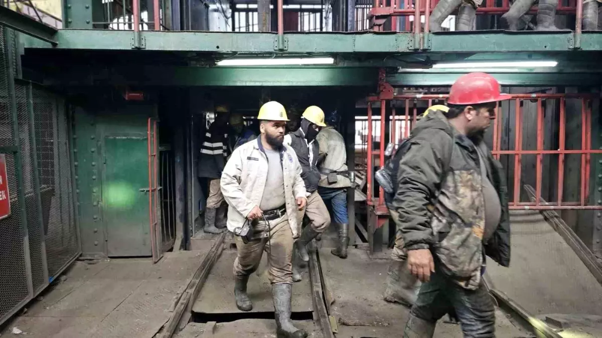 Zonguldaklı Madenciler Deprem Anılarını Paylaştı