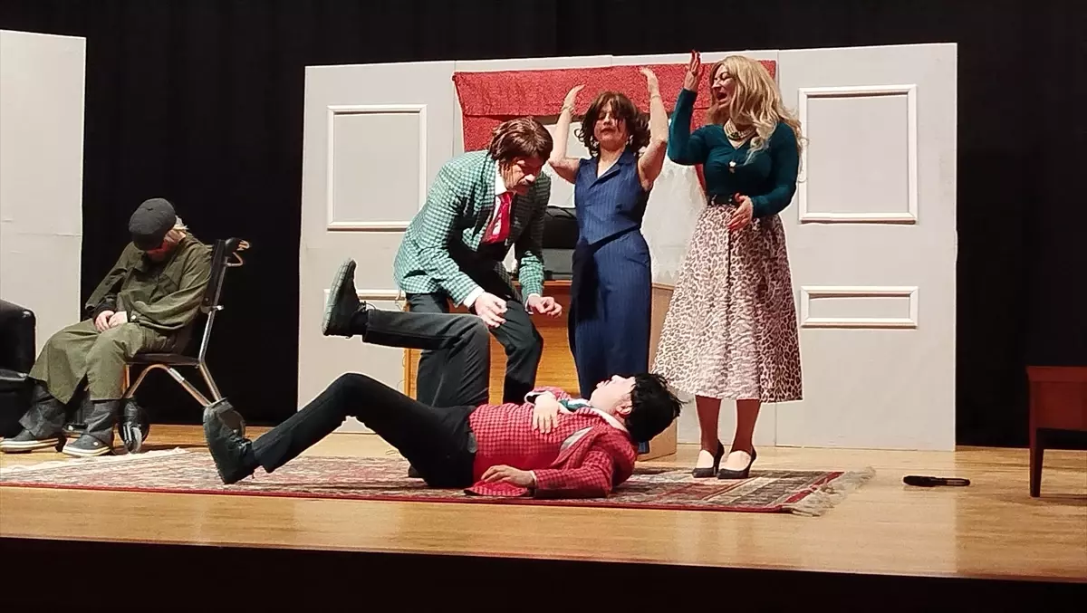 Yozgat Belediyesi Şehir Tiyatrosu, Boyabatlı tiyatroseverlerle buluştu