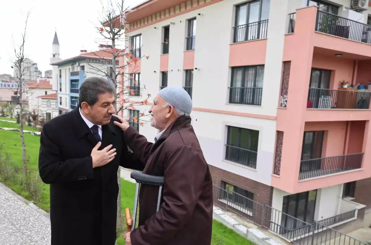 Esenler\'den Emeklilere Destek Kartı