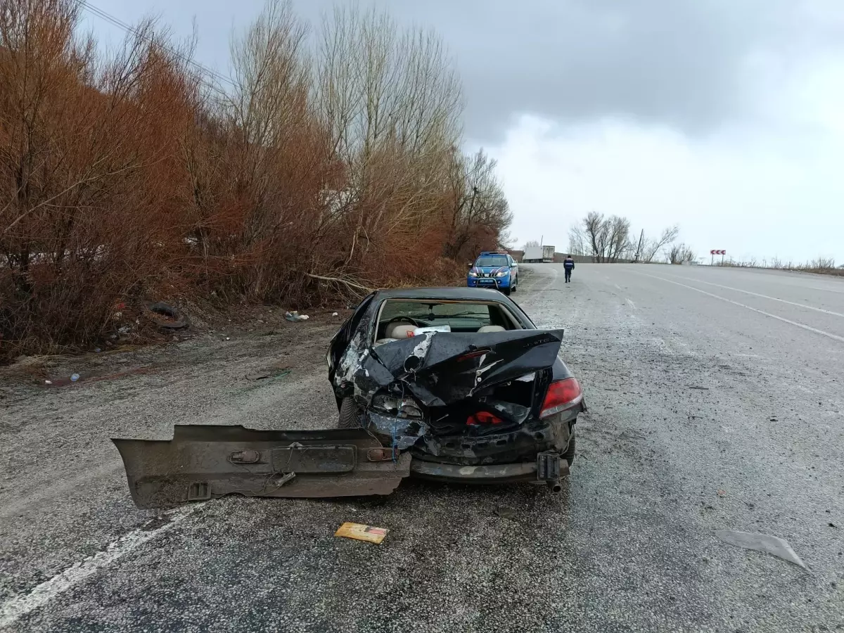 Malatya\'da devrilen otomobildeki 5 kişi yaralandı