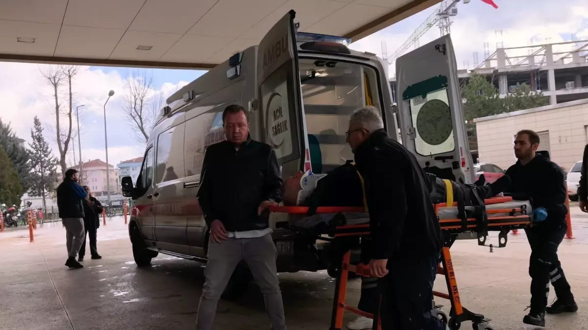 İnegöl\'de Motosiklet Kazası: 2 Yaralı