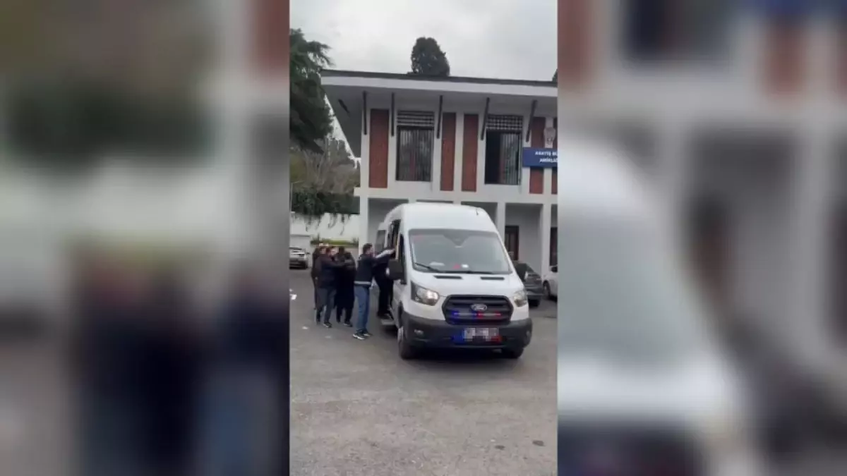 Üsküdar\'da Uyuşturucu Operasyonu