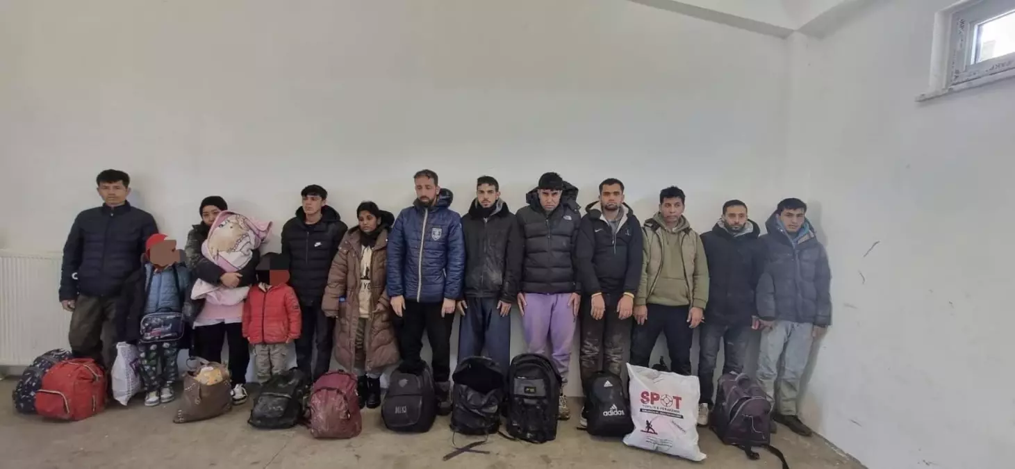 Edirne\'de 14 Kaçak Göçmen Yakalandı