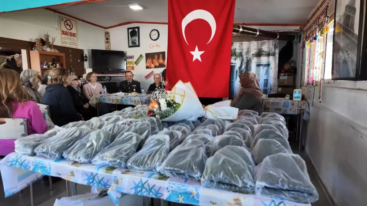 Hayırseverlerden Mehmetçik\'e 200 Bere