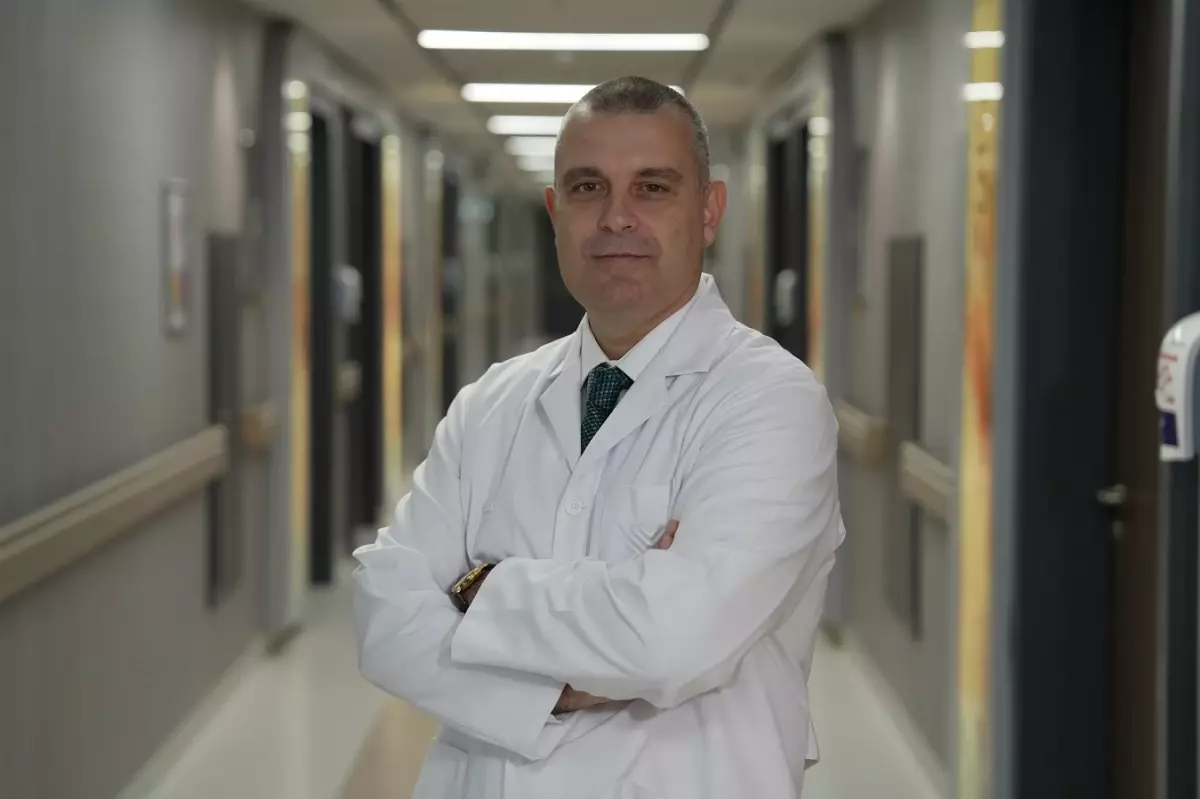 Karanlıkta Telefon Kullanımı Göz Sağlığını Tehdit Ediyor