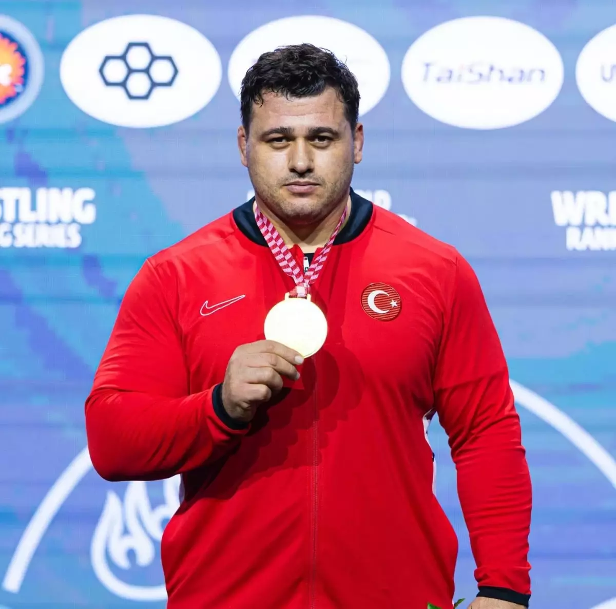 Rıza Kayaalp, Zagrep Open\'da Altın Madalya Kazandı