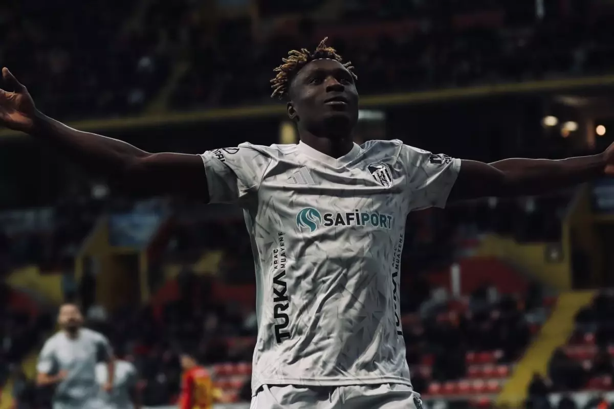 Kocaelispor, Kayseri\'de Agyei\'nin golleriyle 3 puana uzandı