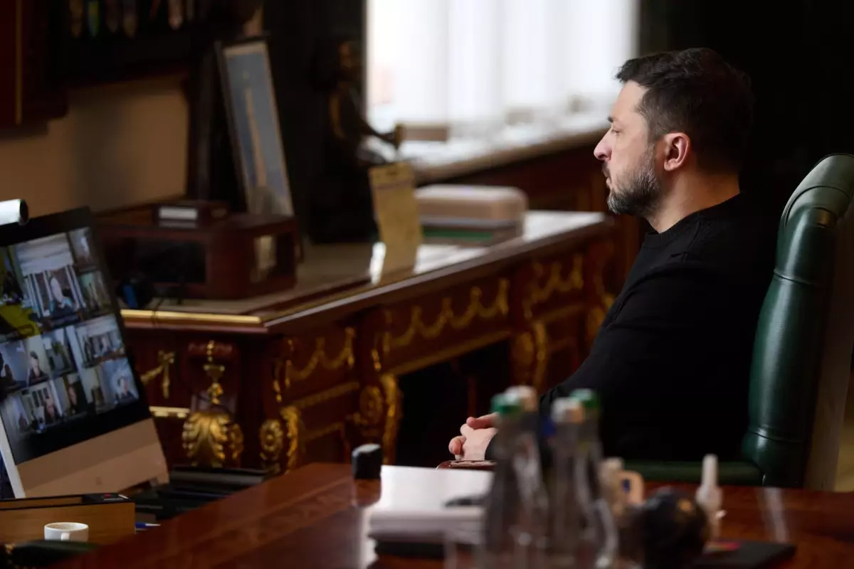 Kiev\'de 1400 Bina Isıtsız Kaldı