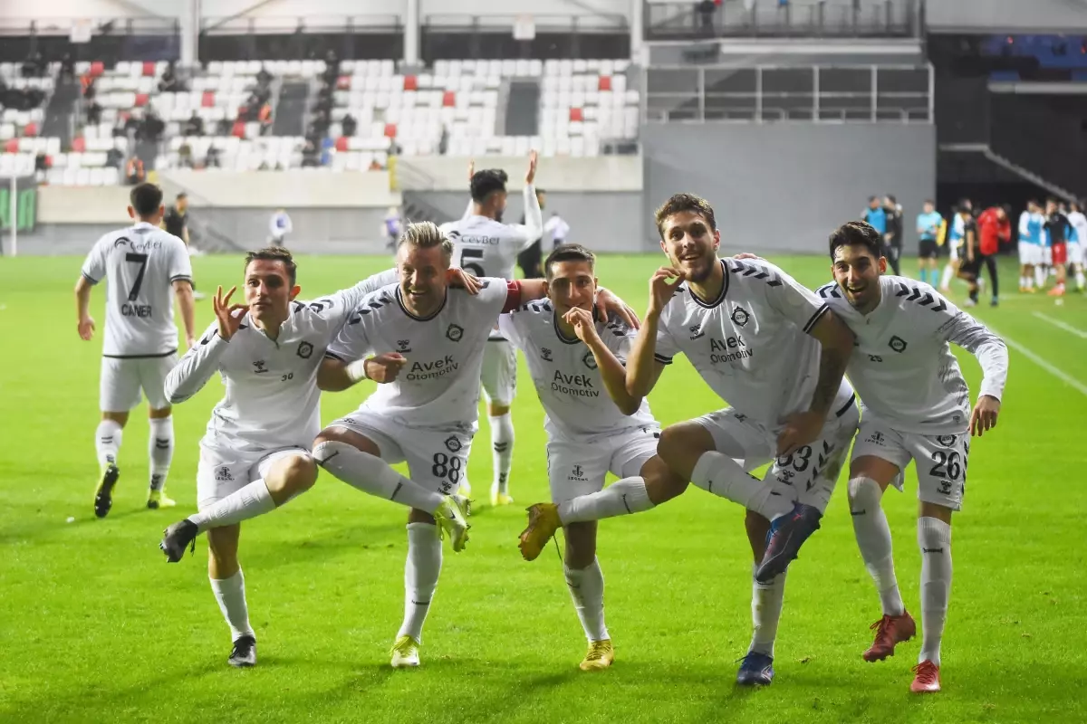 Altay\'da Gençler Parlıyor