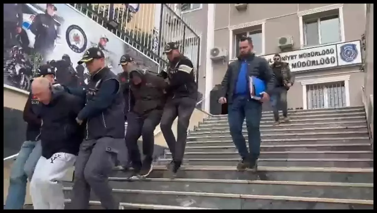 İnternetten video izleyip bomba yapan çocuklar mahalleyi ateşe verdi