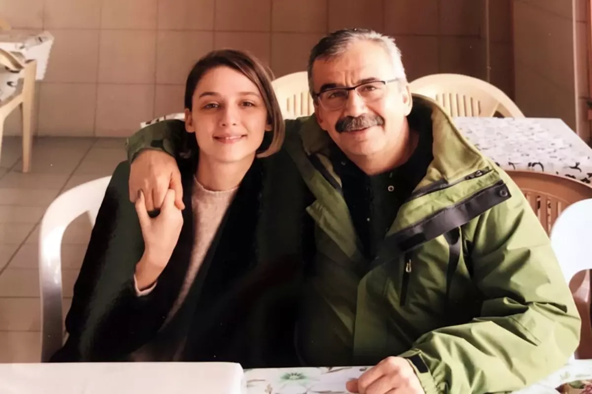 Sırrı Süreyya Önder\'in Kızından Çağrı: Vereceğim mail adresine babamla ilgili anınızı yazar mısınız?