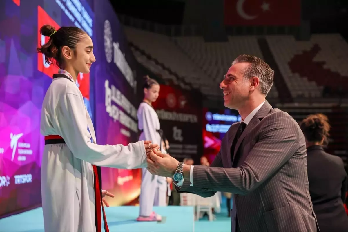 Türk Sporcular Antalya\'da 31 Madalya Kazandı