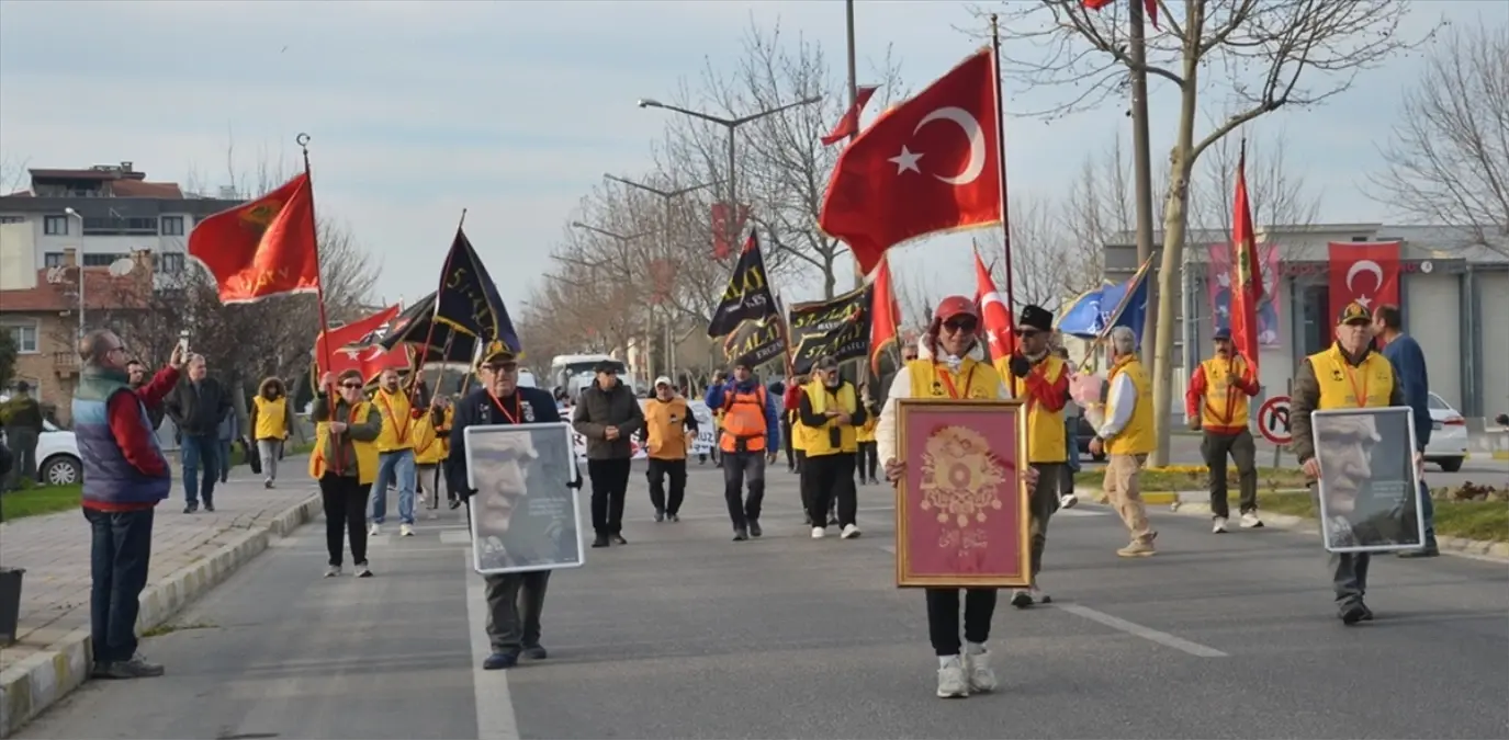 "57. Alay" için Tekirdağ\'dan yola çıkan gönüllüler Gelibolu\'ya geldi
