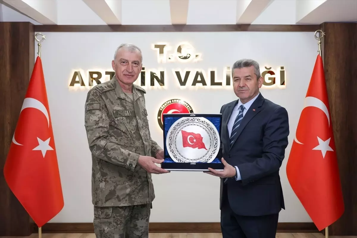 Tümg. Akyıldız\'dan Vali Ergün\'e Ziyaret