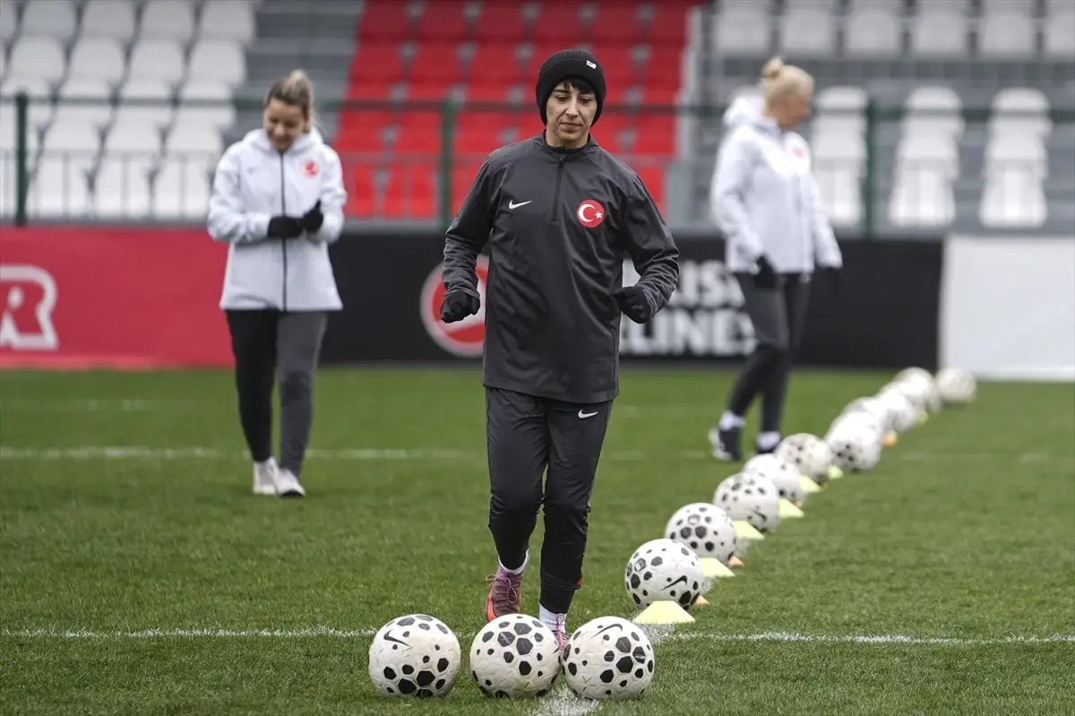 A Milli Kadın Takımı\'ndan Medya Günü