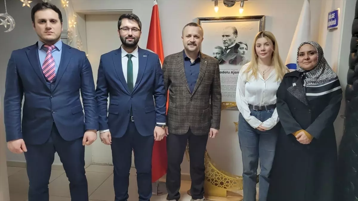 Yeşilay\'dan AA\'ya Ziyaret