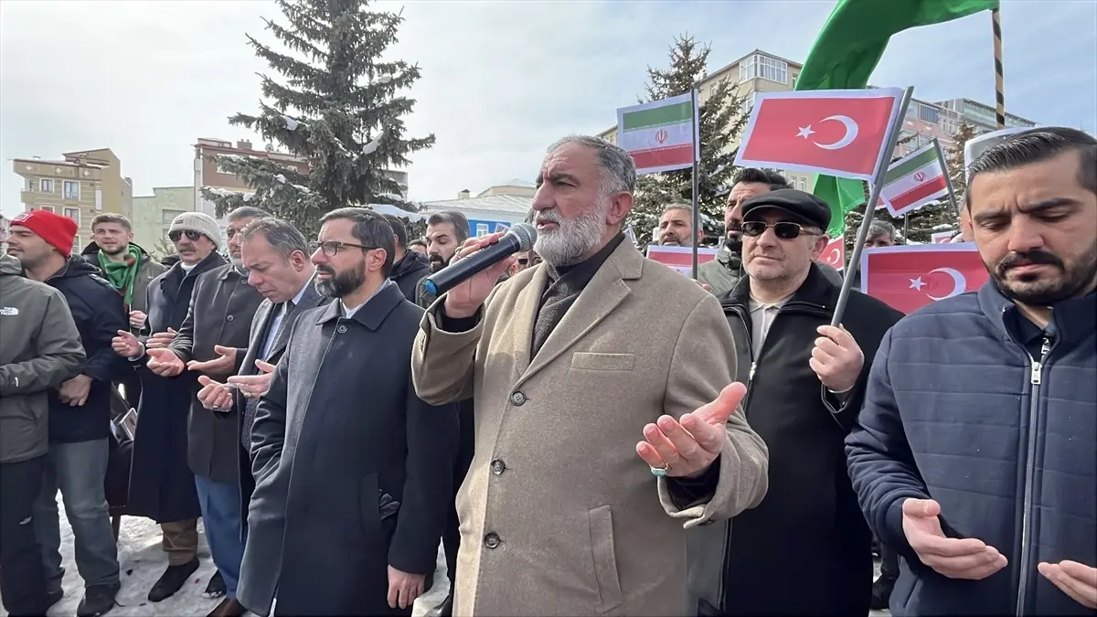 Kars\'ta İran Protestosu