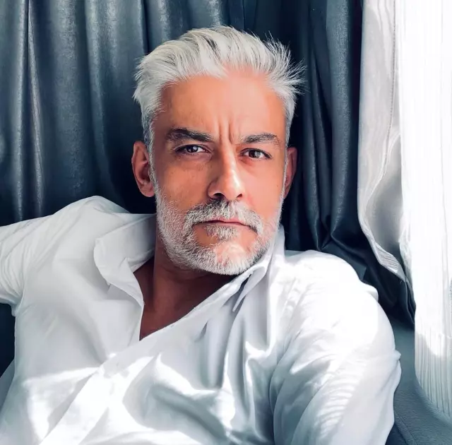 Acı haberi alan ünlü oyuncular Kanbolat Görkem Arslan'ın evine koştu