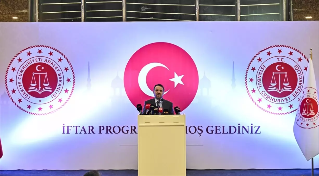 Adalet Bakanı Gürlek, İstanbul\'daki iftar programında konuştu Açıklaması