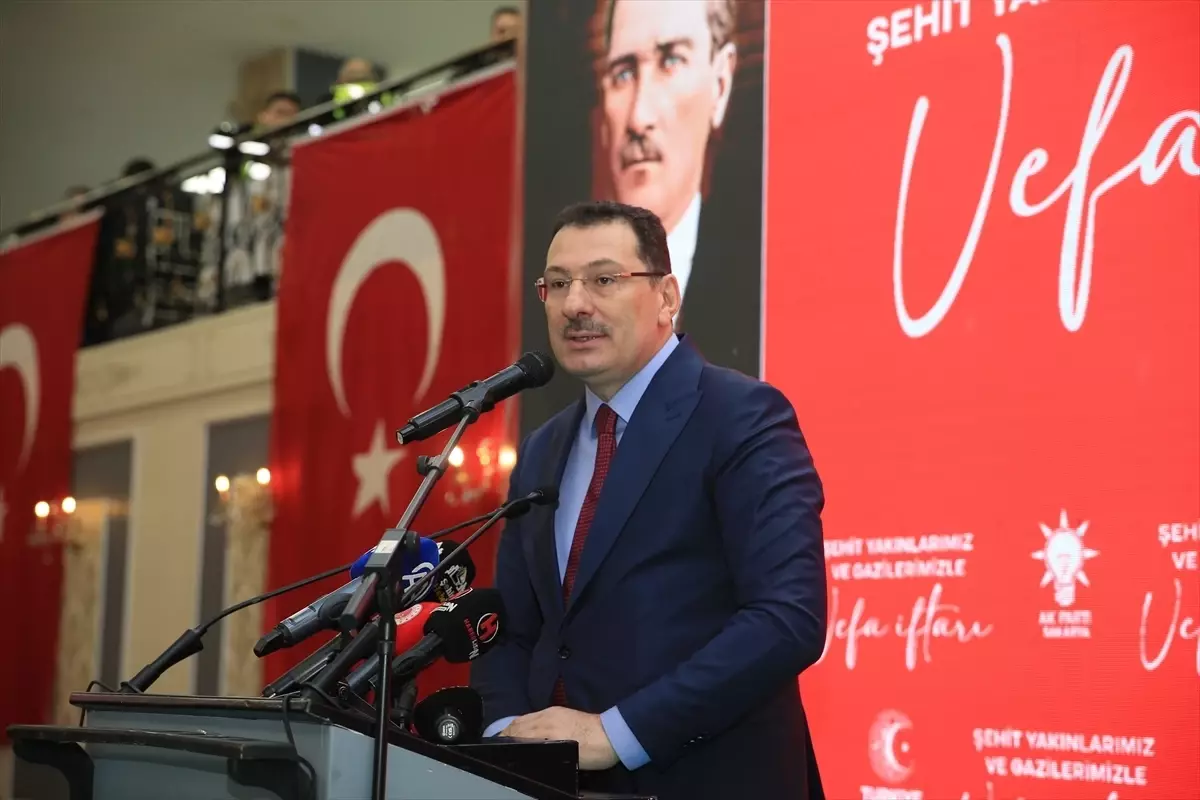 Adalet Bakanı Gürlek, Sakarya\'da gazi ve şehit aileleriyle iftarda buluştu Açıklaması