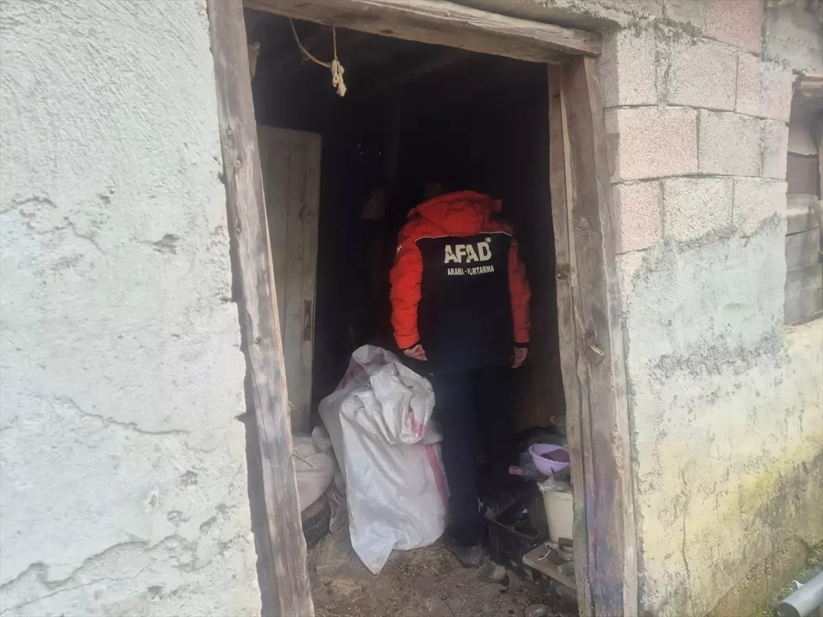 Adana\'da Kayıp 13 Yaşındaki Kız İçin Arama Başlatıldı