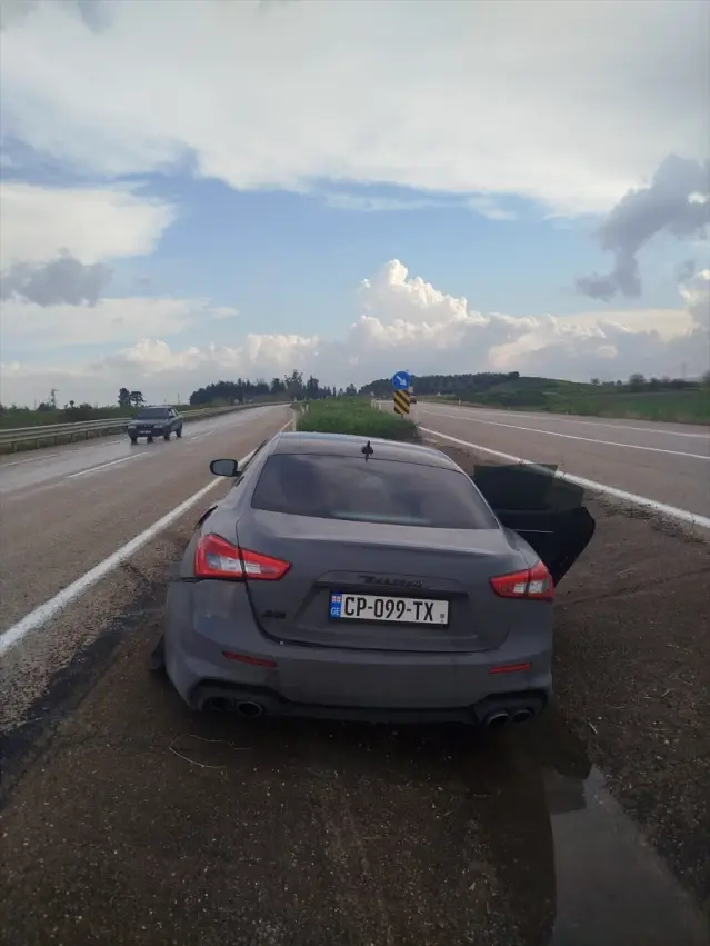 Kozan’da Trafik Kazası: 2 Yaralı