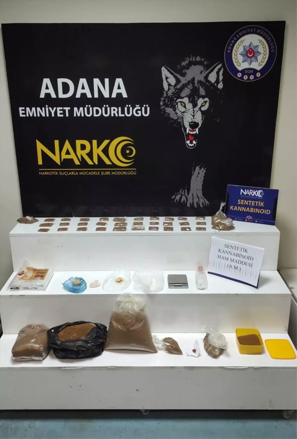 Adana\'da Uyuşturucu Operasyonu: 14 Gözaltı