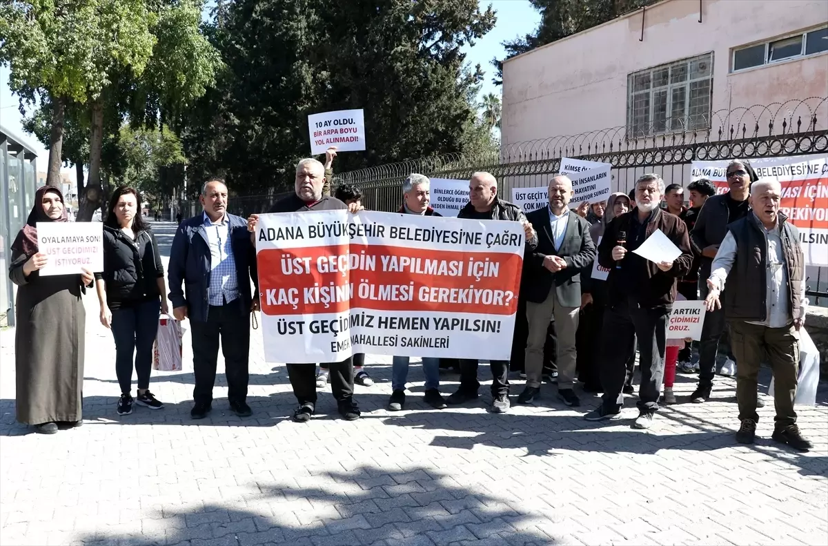 Yıkılan Üst Geçit İçin Tepki