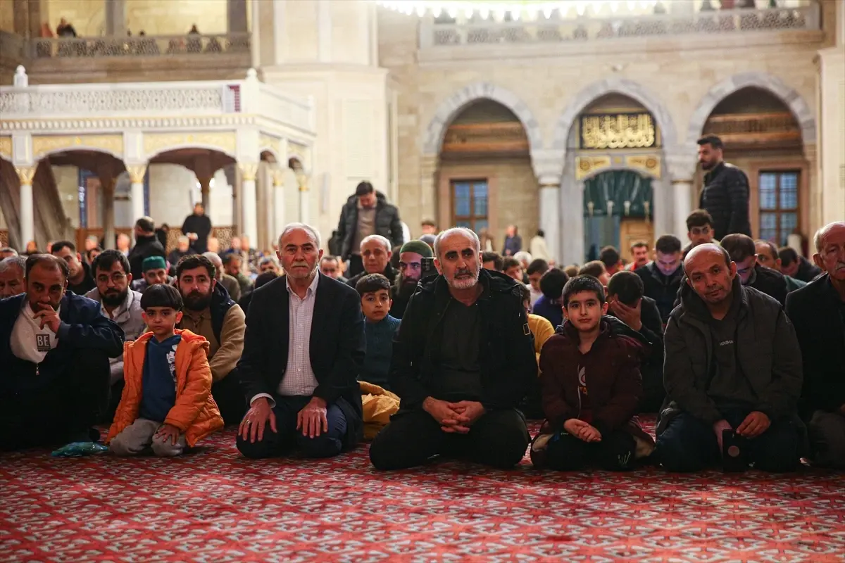 Kadir Gecesi Programları Düzenlendi