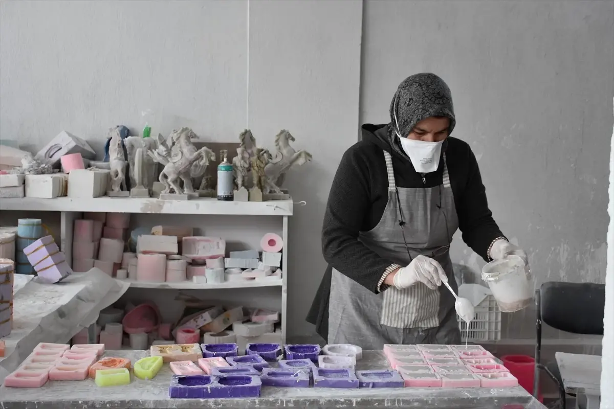 Çobanlar\'da Kadın Kooperatifleri Aile Bütçesine Destek