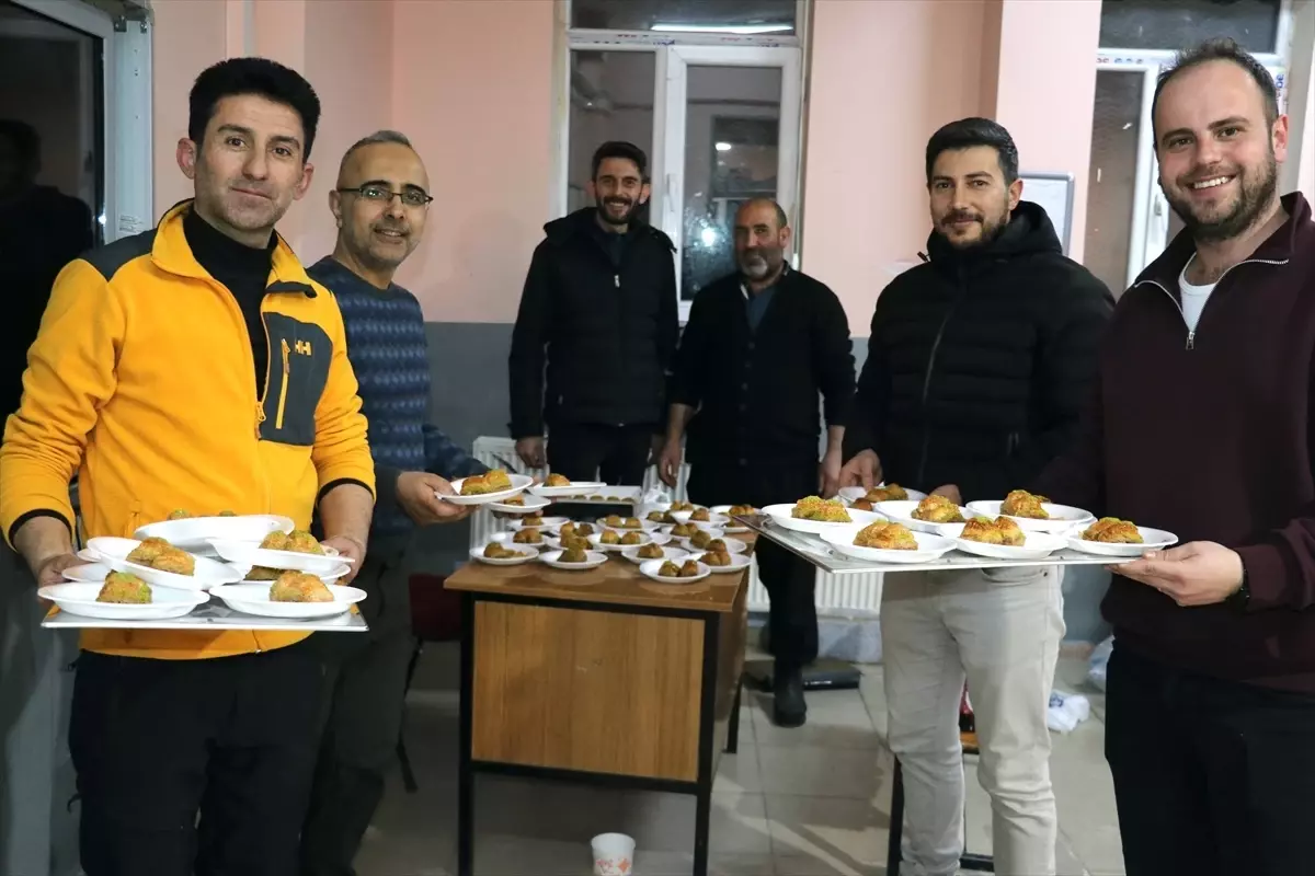 Ağrı\'da Öğrencilerle İftar Etkinliği