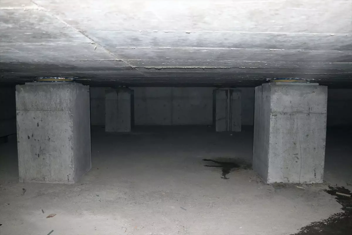 Ağrı\'da sismik izolatörlerin kullanıldığı 270 yataklı hastanenin inşası sürüyor