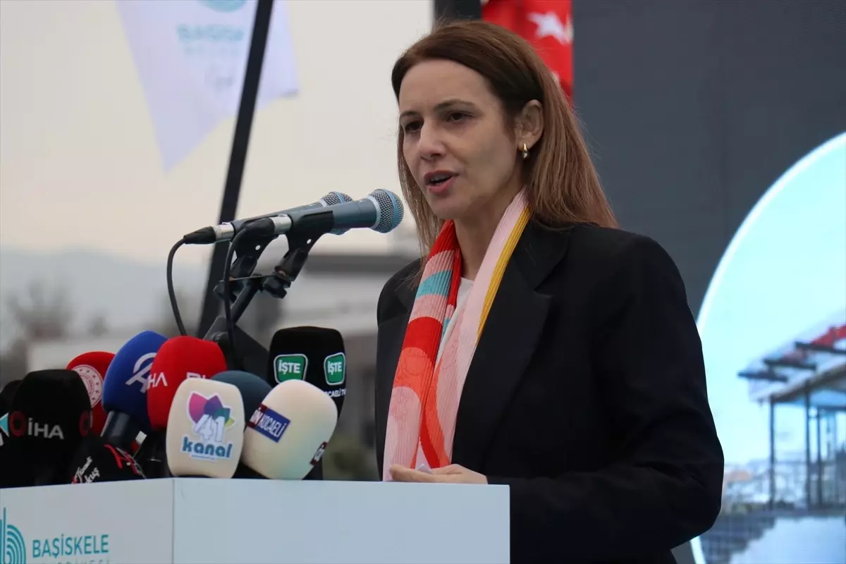 Aile ve Sosyal Hizmetler Bakanı Göktaş, Kocaeli\'de toplu açılış töreninde konuştu Açıklaması