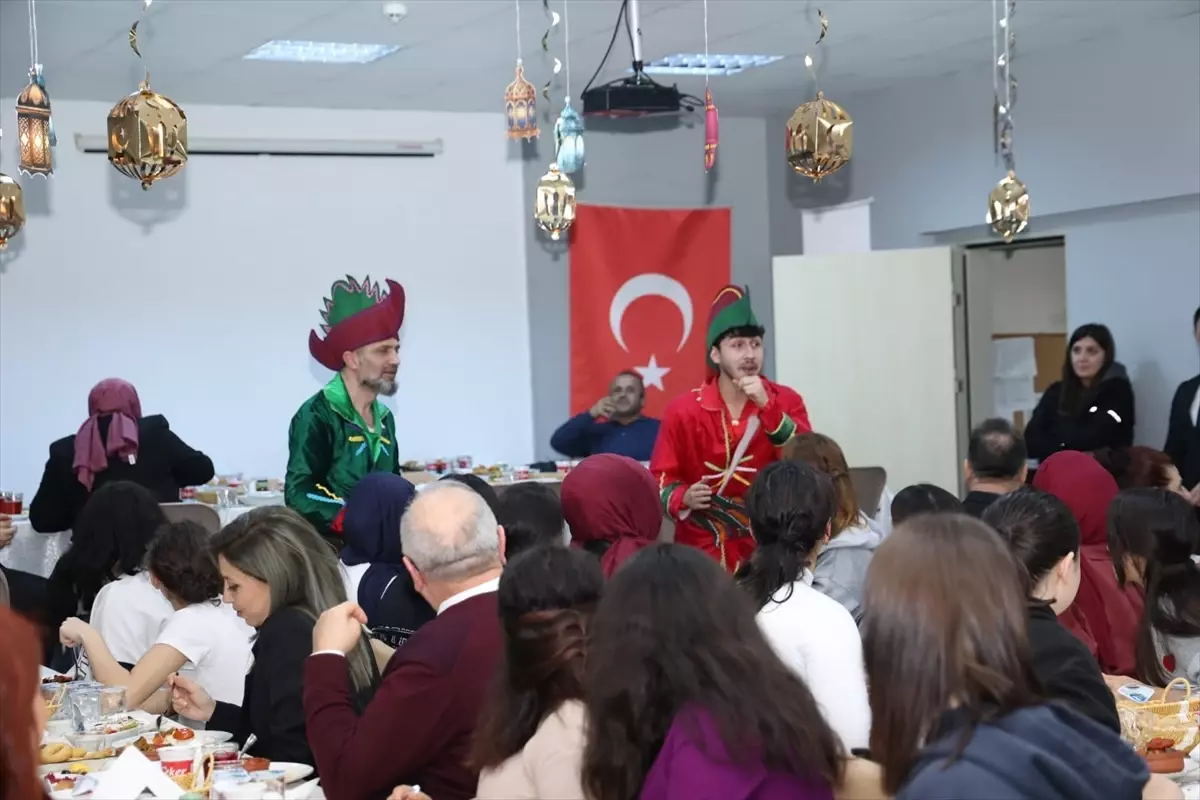 Ramazan\'da \'Gönül Seferberliği\' ile 610 Bin Hane Ziyaret Edildi