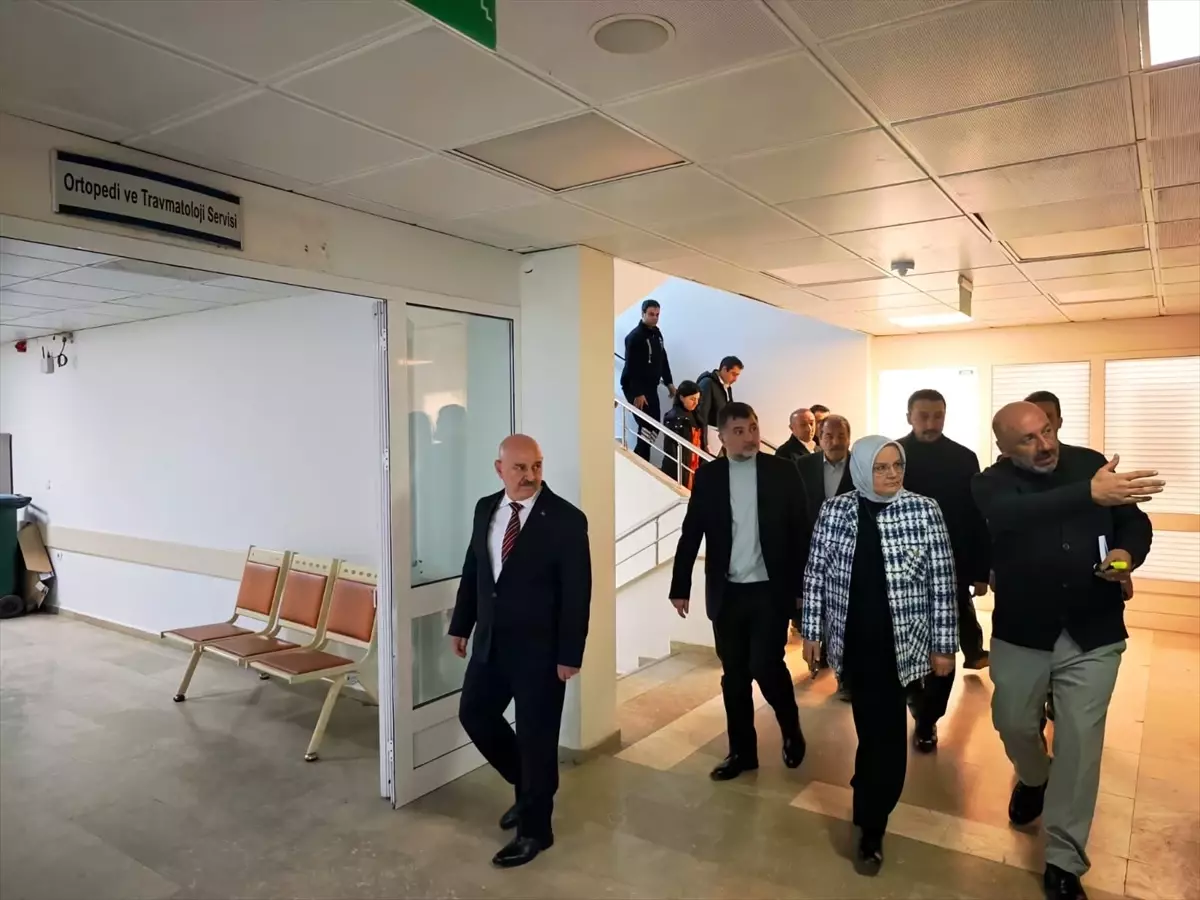 AK Parti Düzce Heyeti Hastaneyi Ziyaret Etti