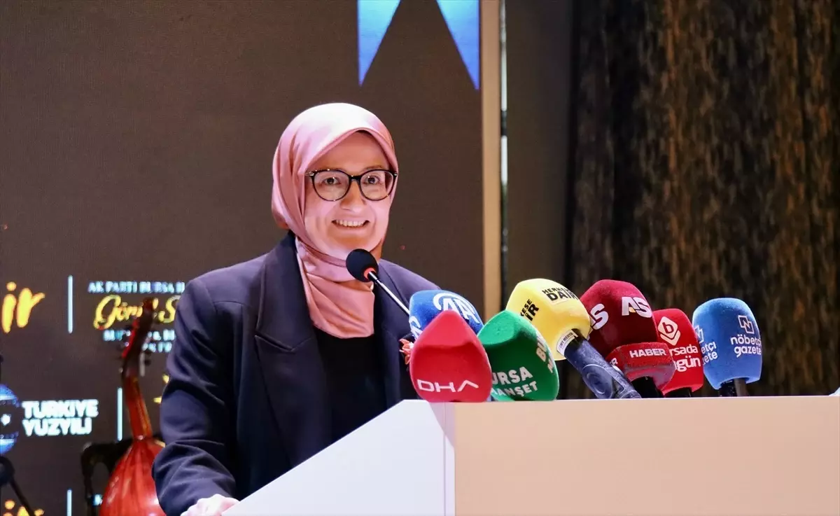 AK Parti Genel Başkan Yardımcısı Uygur, Bursa\'da iftar programına katıldı Açıklaması