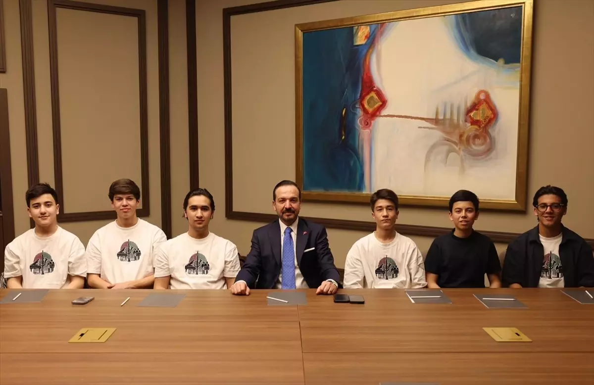 AK Parti Genel Başkan Yardımcısı Zorlu, Özbekistan\'ın "Music Bolalar" grubuyla buluştu Açıklaması