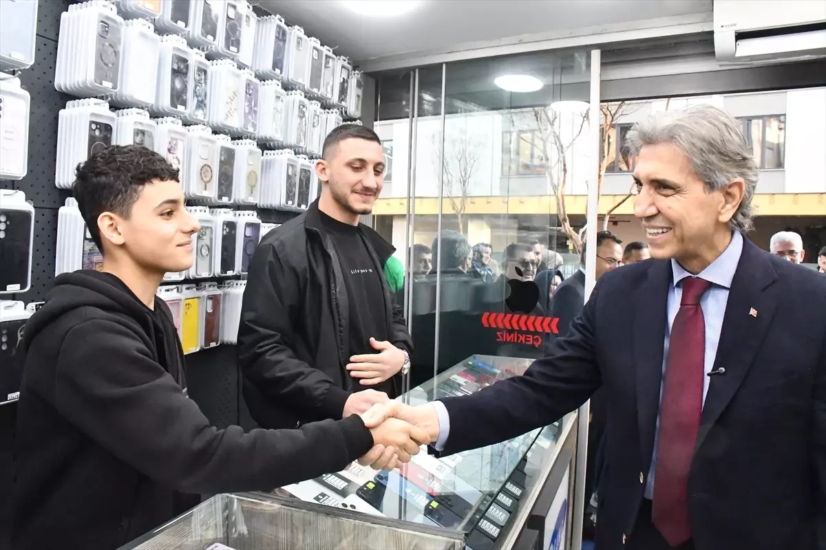 Demir Düzce\'de Gençlerle İftar Yaptı